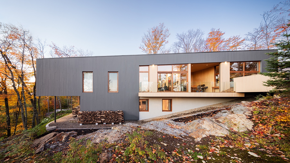 Construction Metric: Maison architecte neuve - Ste-Anne-des-Lacs